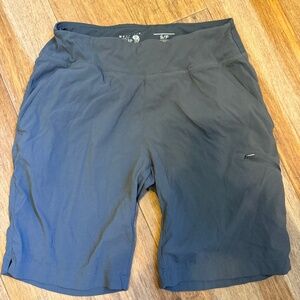 Mountain Hardwear, women's Dynama Bermuda shorts
